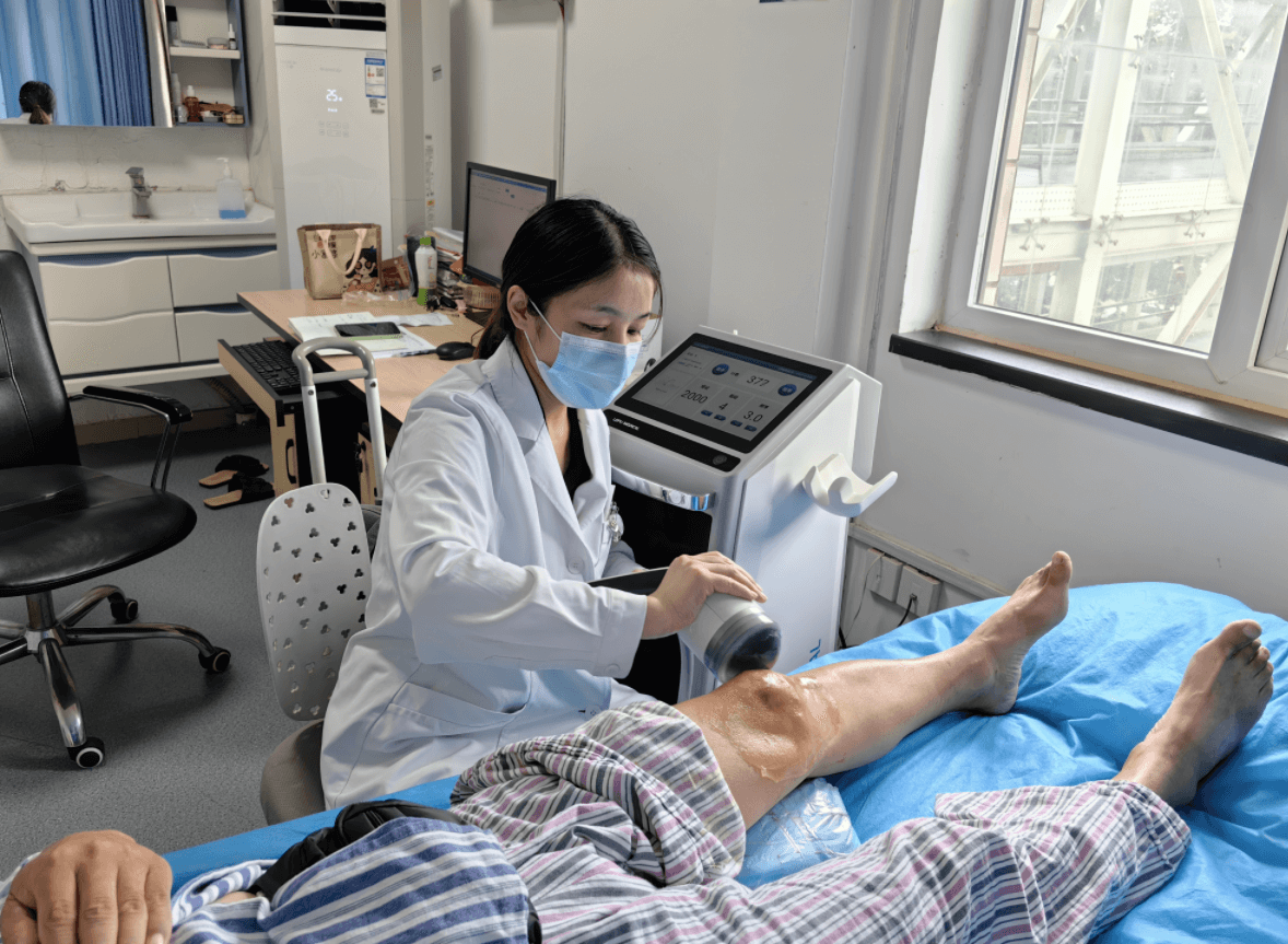 电磁式冲击波治疗仪
