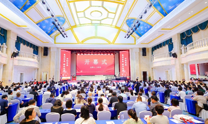 乐普闪耀第八届长城心血管疾病预防与康复学术大会：全周期心脏健康管理解决方案引领行业革新